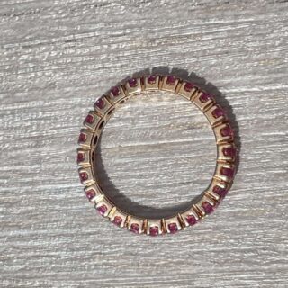 Alliance tour complet saphirs roses en or 18 carats d’occasion