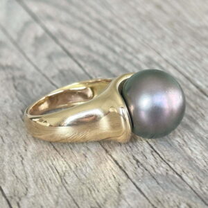 Bague perle de Tahiti en or 18 carats