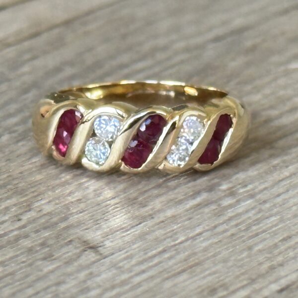 Bague jonc rubis diamants or 18 carats occasion