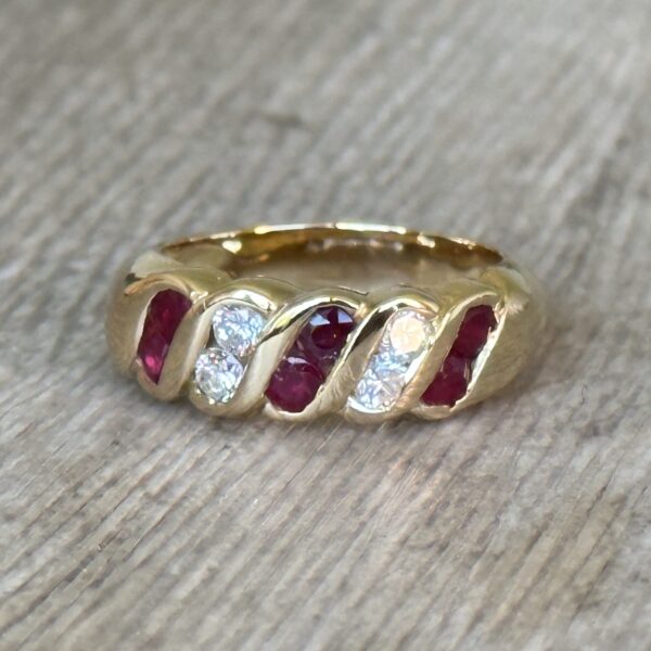 Bague jonc rubis diamants or 18 carats occasion