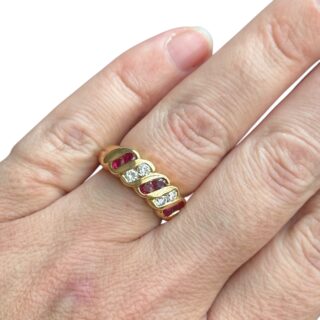 Bague jonc rubis diamants en or 18 carats d’occasion