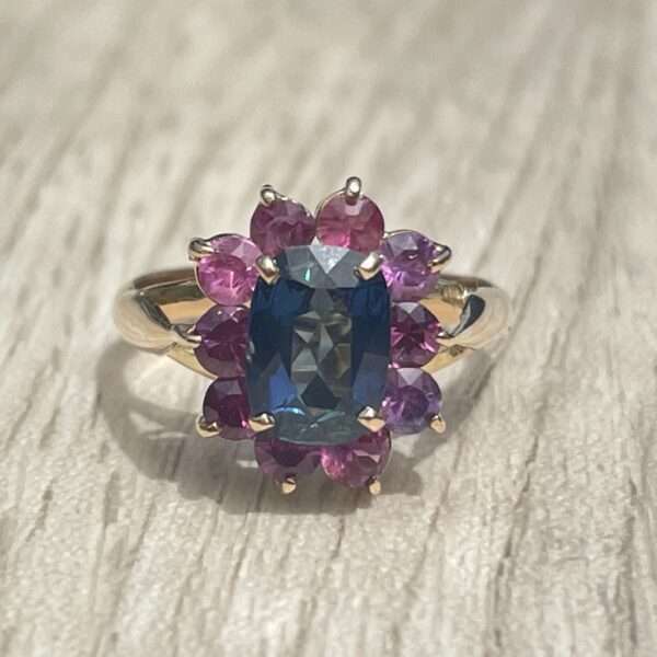Bague Marguerite Saphir Tourmalines roses or 18 carats occasion