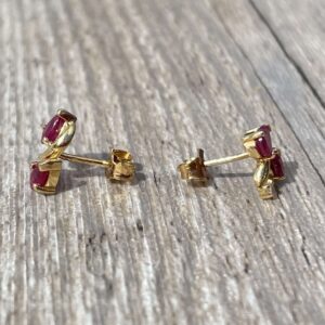 Boucles d’oreilles rubis et diamants en or 18 carats d’occasion