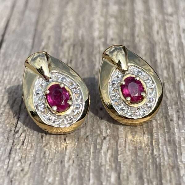 Boucles d’oreilles rubis diamants or 18 carats occasion