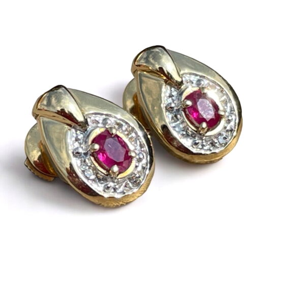 boucles d'oreilles rubis diamants en or 18 carats