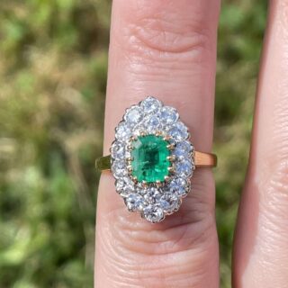 Bague Marquise émeraude diamants en or 18 carats d&rsquo;occasion