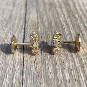 Puces diamants motif fleur en or 18 carats d’occasion