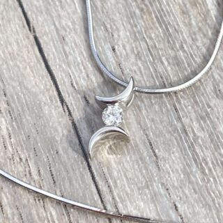 Pendentif or 18 carats occasion | Des Bijoux en Or Collier maille serpent en or 18 carats d’occasion