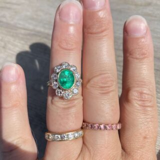 Bague Pompadour émeraude diamants en or 18 carats d&rsquo;occasion