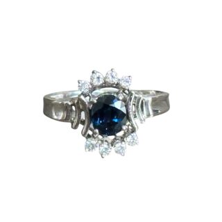 Bague Marguerite en or blanc 18 carats