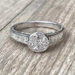 Bague diamants taille marquise en or 18 carats d’occasion