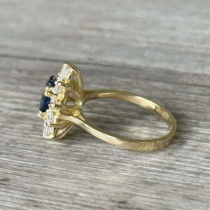 Marguerite saphir diamants en or 18 carats d’occasion