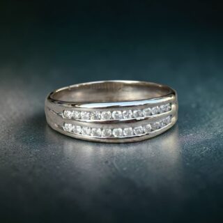 Alliance double rang diamants or blanc 18 carats – serti rail – 0.24 ct