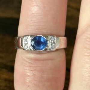 Bague saphir diamants en or 18 carats d’occasion