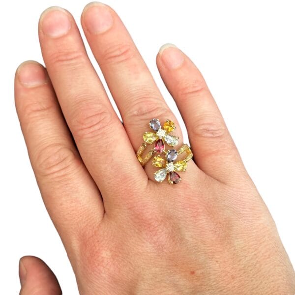 Bague fleurs pierres fines diamants