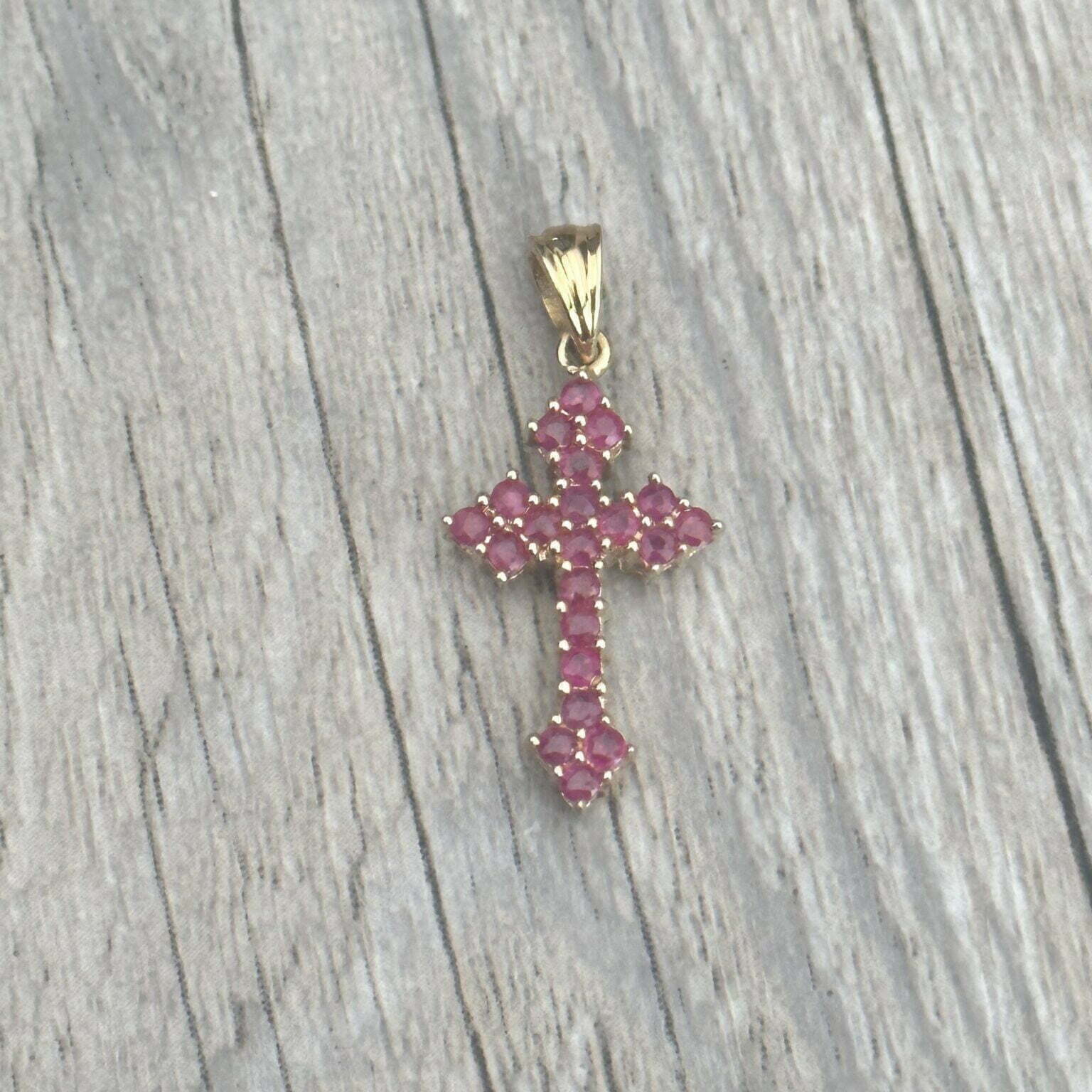 Pendentif Croix En Or 18 Carats (18k) - Or Jaune - Occasion Parfait état