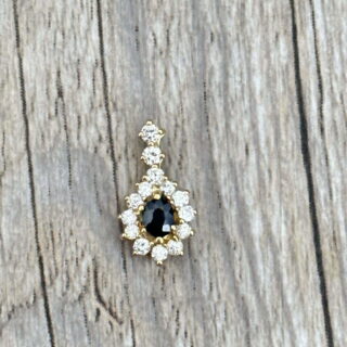 Pendentif marguerite saphir diamants en or 18 carats