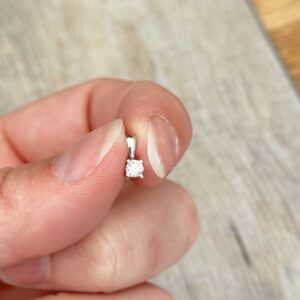 Pendentif diamant en or 18 carats