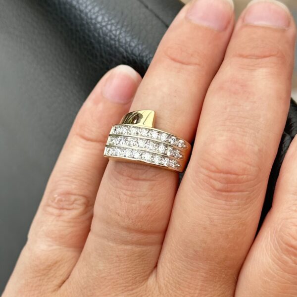 Bague Rochas Paris or 18 carats diamants