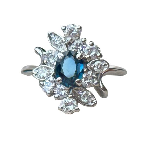 Bague fleur saphir et diamants en or 18 carats