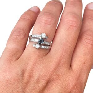 Bague or 18 carats avec saphir et diamants
