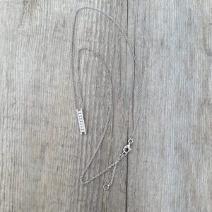 Collier barrette diamantée en or 18 carats