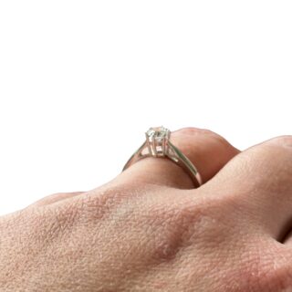 Solitaire en or blanc 18 carats d’occasion