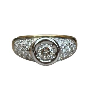 Solitaire illusion en or 18 carats sertie de diamants