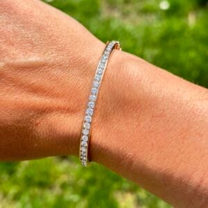 Bracelet jonc diamants en or 18 carats