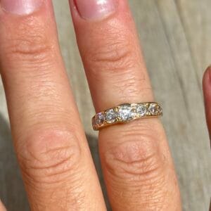 Bague sertie de diamants taille ancienne