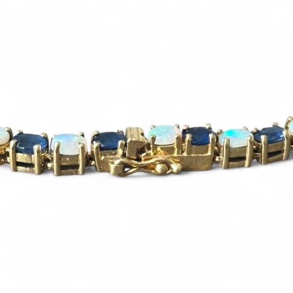 Bracelet sertie de saphirs et opales