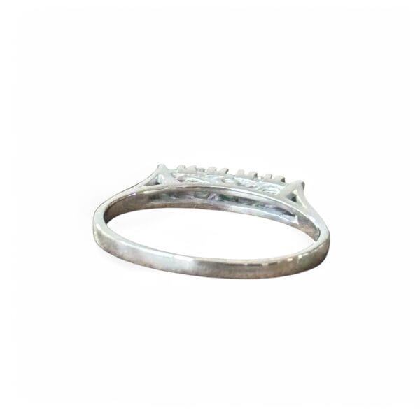 Bague émeraudes diamants en or blanc 18 carats