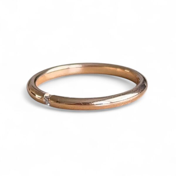 Bague en or jaune 18 carats sertie d’un diamant