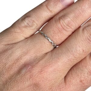 Bague en or blanc 18 carats