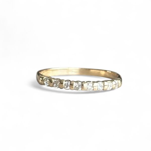 Demi-alliance en or jaune 18 carats et diamants