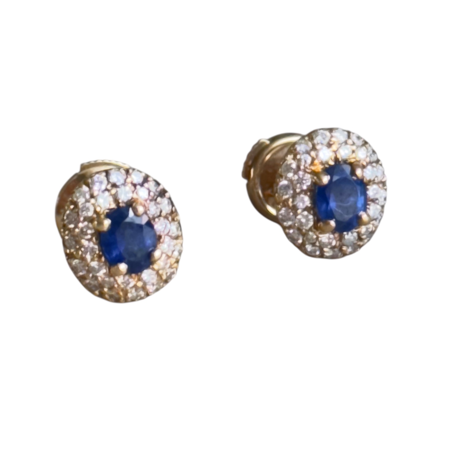 Boucles d’oreilles Marguerite en or 18 carats | Des Bijoux en Or Saphirs bleus entourés de diamants sur boucles d’oreilles or 18 carats Marguerite