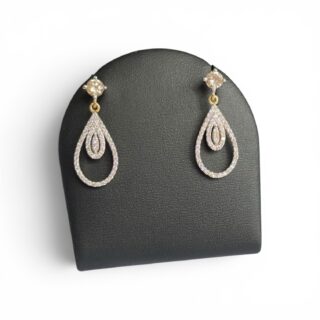 Boucles d&rsquo;oreilles goutte diamants naturelles 1 carat en or 18 carats